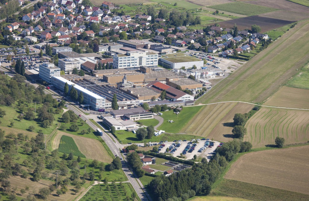 Firmengelände und Flugplatz Nabern/Teck – © Luftbildagentur Bodenbender